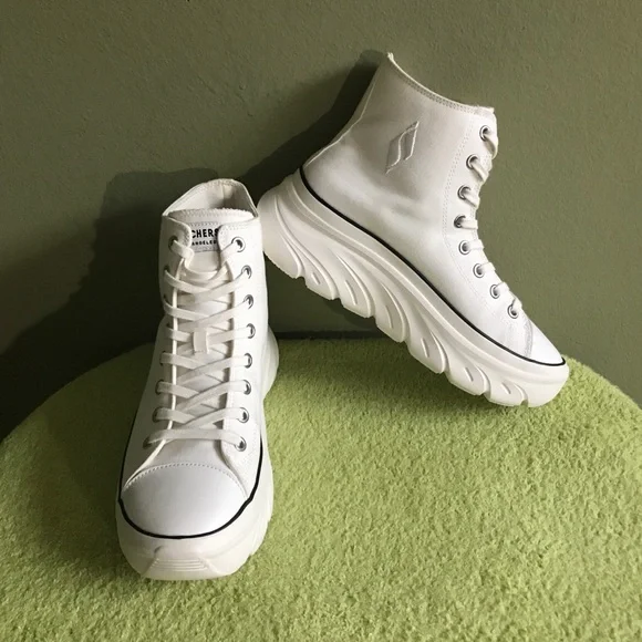 New Skechers Women’s Street Platform Sneaker’s Size 10 - Picture 1 of 13